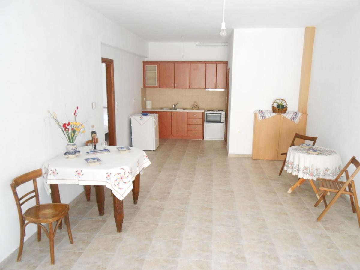 Chrysolithos Kerami Apartments Khalkíon Eksteriør bilde